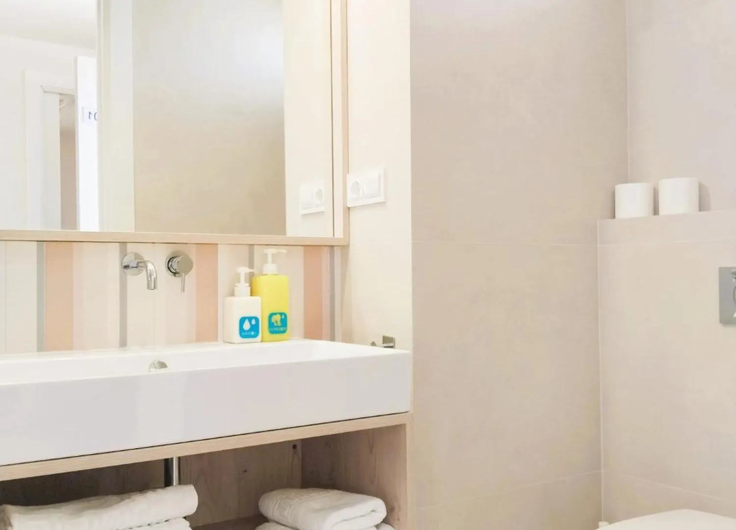 Apartamentos Marfina Castelldefels 0*,