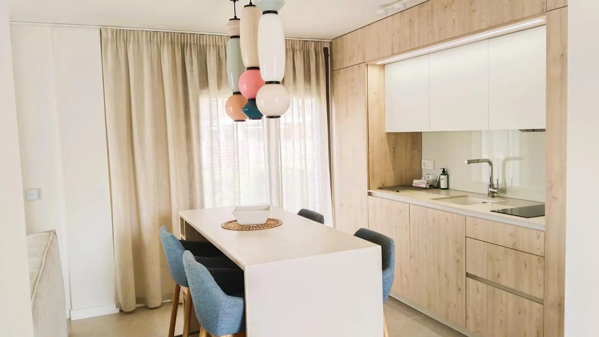 Apartamentos Marfina Castelldefels