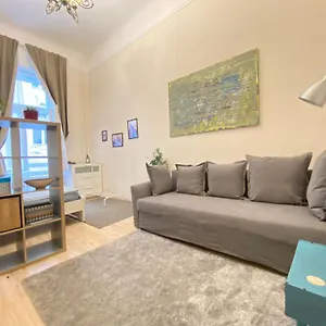  Apartamento Wesseleny Near Synagogue With Ac After Renovation Hungría